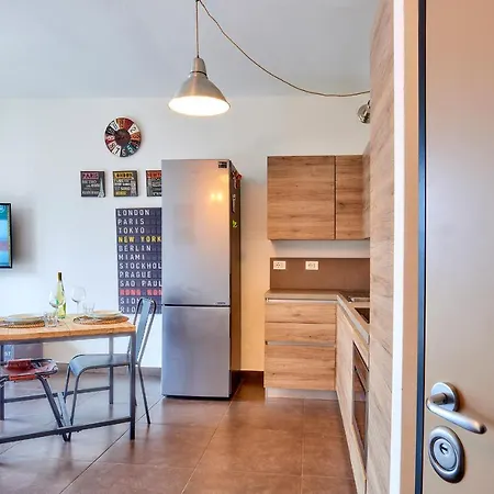 Il Sole House Holiday home Lierna
